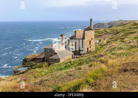Alte Gebäude der Levant Zinnmine in Trewellard, Pendeen, nahe St Just, Cornwall, England, UK Stockfoto