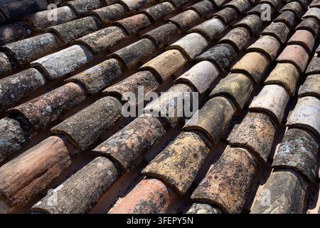 Alte Terracotta-Leichtziegel als Hintergrundtextur Stockfoto