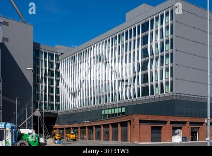 Etihad-Stadion Nordtribüne Erweiterungsprojekt. Der Hotelblock kurz vor der Fertigstellung, August 2026 Manchester, England, UK. Stockfoto