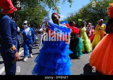 New York, NY, USA. 7. Sep, 2026. New Yorker nehmen am 59. jährlichen West Indian-American Day Carnival Parade am 7. September 2026 in Brooklyn, New York City, teil. Credit: Katie Godowski/Media Punch/Alamy Live News Stockfoto