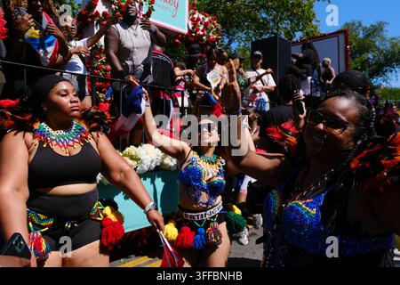 New York, NY, USA. 7. Sep, 2026. New Yorker nehmen am 59. jährlichen West Indian-American Day Carnival Parade am 7. September 2026 in Brooklyn, New York City, teil. Credit: Katie Godowski/Media Punch/Alamy Live News Stockfoto