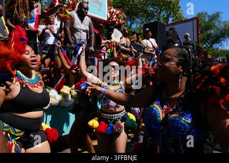 New York, NY, USA. 7. Sep, 2026. New Yorker nehmen am 59. jährlichen West Indian-American Day Carnival Parade am 7. September 2026 in Brooklyn, New York City, teil. Credit: Katie Godowski/Media Punch/Alamy Live News Stockfoto