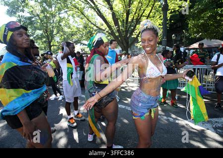 Brooklyn, New York, USA. 7. Sep, 2026. Brooklyn, New York 7. September 2026. Das West Indian Day Parade Carnival ist eine jährliche Feier der westindischen Kultur, die am oder um den ersten Montag im September im Stadtteil Crown Heights von Brooklyn in New York City stattfindet. (Credit Image: © Bruce Cotler/ZUMA Press Wire) NUR FÜR REDAKTIONELLE VERWENDUNG! Nicht für kommerzielle VERWENDUNG! Stockfoto