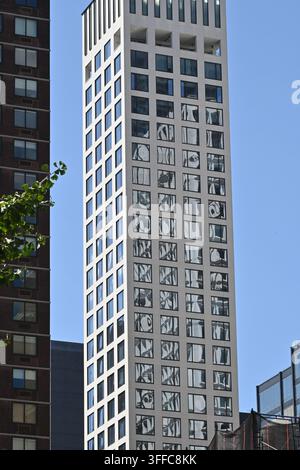 New York, NY, USA. 7. Sep, 2026. Ein Wohngebäude in New York, NY am 7. September 2026. (Credit Image: © John Taggart/ZUMA Press Wire) NUR FÜR REDAKTIONELLE VERWENDUNG! Nicht für kommerzielle VERWENDUNG! Stockfoto