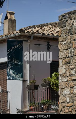 Hotel-Wegweiser für La Casona del Arco, Puerta de la Luna und Aznaitín in Baeza, Provinz Jaén, Andalusien, Spanien. Stockfoto