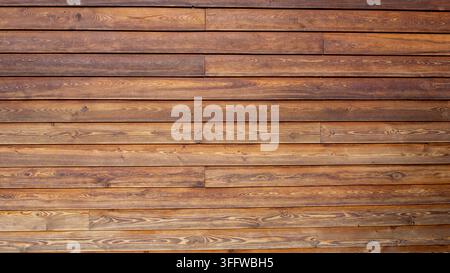 Alte rustikale Holzwandtextur mit alter rustikaler Holzwandtextur mit verwitterter Oberfläche Stockfoto