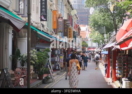 Singapur Chinatown 11. Februar 2026. Läden entlang einer belebten Straße in Chinatown, Singapur Stockfoto
