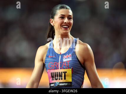 Amy Hunt aus Großbritannien feiert die Qualifikation nach dem Frauen-100m-Halbfinale am zweiten Tag der World Athletics Ultimate Championship in Budapest, Ungarn. Bilddatum: Samstag, der 12. September 2026. Stockfoto
