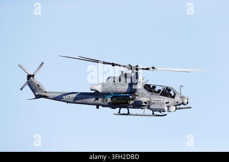 Et AH-1Z Viper Kamphelikopter der US Marine Corps während der Winterübung Cold Response 2022 Stockfoto