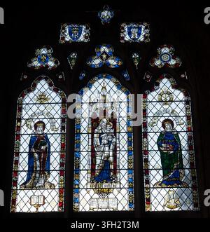 Buntglas in der Holy Trinity Church, Rothwell, Northamptonshire, England, UK Stockfoto