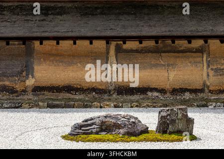 Der Ryoanji-Tempel ist der Ort des berühmtesten Steingartens Japans Stockfoto