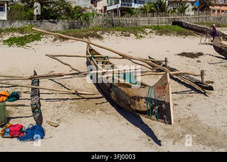 Madagaskar - Taolagnaro, Fischerboote in der Bucht von Tolagnaro Stockfoto