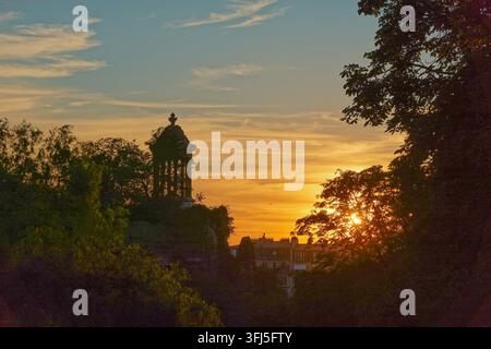 Paris, Parc des Buttes-Chaumont, Belvedere // Paris, Parc des Buttes-Chaumont, Belvedere Stockfoto