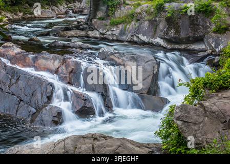 Der Little River stürzt durch The Sinks im Great Smoky Mountain National Park nahe Gatlinburg, Tennessee. Stockfoto