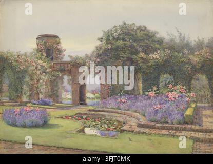 Zeichnung, die den Lavender Garden Dyffryn von Edith Helena Adie (1865-1947) zeigt, aus der Edith Helena Adie-Kunstsammlung, datiert 1923. Eine malerische Gartenszene mit Steinbögen und einem teilweise von Kletterrosen bedeckten Turm, ein geschwungener Ziegelpfad und niedrige Steinmauern, die Blumenbeete voller violetter und rosa Blüten umgeben, ein kleiner Teich mit Seerosenblättern und grünem Gras unter einem blassen Himmel. Aquarellmalerei, 26,5 cm x 36,5 cm, Pappkarton. LL: signiert vom Künstler: 'E.H. Adie'. Stockfoto
