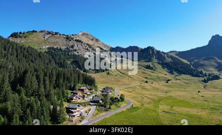 Landschaft der Höhen von Sommand in Mieussy, Skigebiet Praz-de-Lys/Sommand (südöstliche Frankreich) Stockfoto