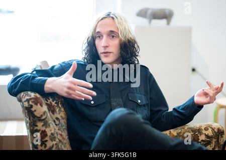 Die Band Leftovers am Dienstag, dem 25. August 2026, während eines Interviews mit der APA – Austria Press Agency in Wien, Österreich. Leonid Sushon Stockfoto