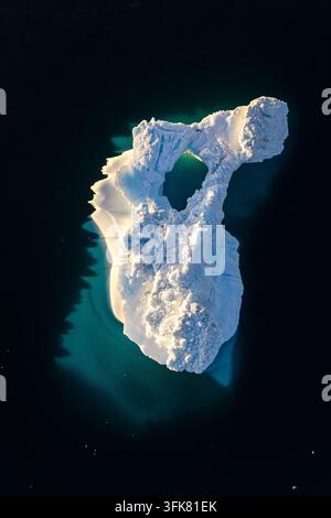 Eisberg im Ilulissat-Eisfjord, Luftaufnahme, Disco-Bucht, Ilulissat, Westgrönland, Grönland Stockfoto