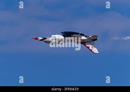 National Championship Air Races 9-18-2026 Roswell NM USA  USAF Thunderbirds treten bei den National Championship Air Races im Roswell Internati auf Stockfoto