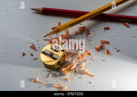 Vintage A.W. Faber "Mentor" 50/80 Messing-Taschenbleistiftspitzer, hergestellt in Deutschland. Stockfoto
