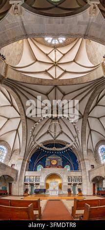 Basel, Schweiz – 21. September 2026: Ein Blick auf die St. Pauls-Kirche in der Schweizer Stadt Basel. Sie zeigt einen neoromanischen Baustil Stockfoto