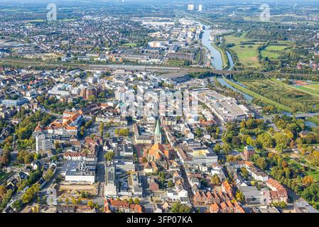 Luftbild, Stadtzentrum mit evang. Pauluskirche, Allee-Center, Johanniter-Kliniken Hamm Standort Nassauerstraße, Blick um Hbf Hauptbahnhof und Hafen, Mitte, Hamm, Ruhrgebiet, Nordrhein-Westfalen, Deutschland ACHTUNGxMINDESTHONORARx60xEURO Stockfoto