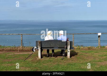 Lynton Blick vom Kirchhof St Mary The Virgin, Devon Exmoor, UK. Stockfoto
