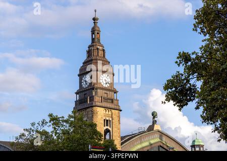 Uhrturm, Gebäude, Hauptbahnhof, Hamburg, Deutschland Stockfoto