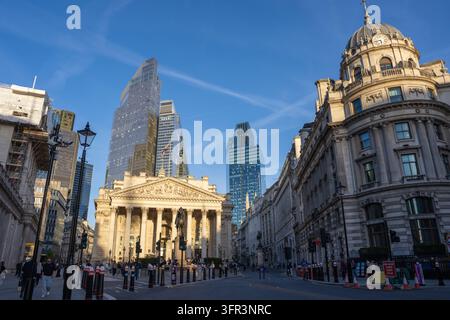 Royal Exchange, Bank Junction Architektur und Wolkenkratzer der City of London Stockfoto