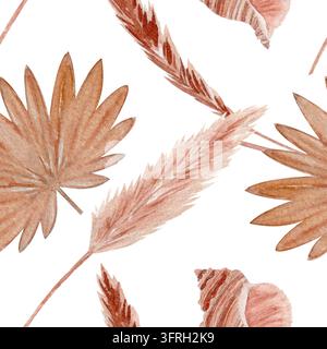 Aquarell nahtloses Muster mit terracottafarbenen Palmenblättern, pinkem Pampasgras und Muscheln auf weißem Hintergrund. Boho-Küsten-Design für Textilien Stockfoto