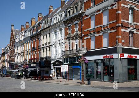 Frankreich, Hauts-de-France, Département Nord, Cambrai, Place Aristide Briand Stockfoto