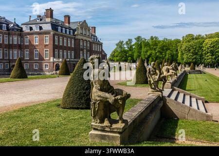 Schloss Nordkirchen in einem Parkland aus dem 18. Jahrhundert Das Versailles des Münsterlands, eines der schönsten Barockschlösser in Deutschland, Nordk Stockfoto