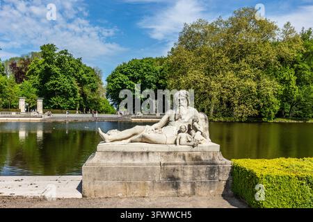 Schloss Nordkirchen in einem Parkland aus dem 18. Jahrhundert Das Versailles des Münsterlands, eines der schönsten Barockschlösser in Deutschland, Nordk Stockfoto