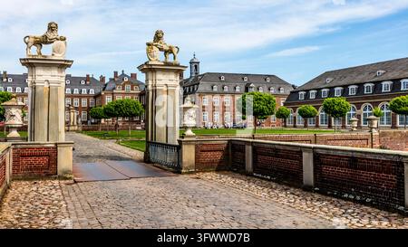 Schloss Nordkirchen in einem Parkland aus dem 18. Jahrhundert Das Versailles des Münsterlands, eines der schönsten Barockschlösser in Deutschland, Nordk Stockfoto