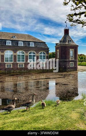 Schloss Nordkirchen in einem Parkland aus dem 18. Jahrhundert Das Versailles des Münsterlands, eines der schönsten Barockschlösser in Deutschland, Nordk Stockfoto