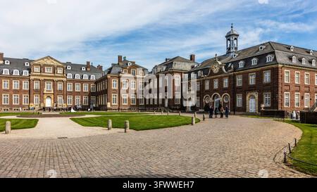 Schloss Nordkirchen in einem Parkland aus dem 18. Jahrhundert Das Versailles des Münsterlands, eines der schönsten Barockschlösser in Deutschland, Nordk Stockfoto