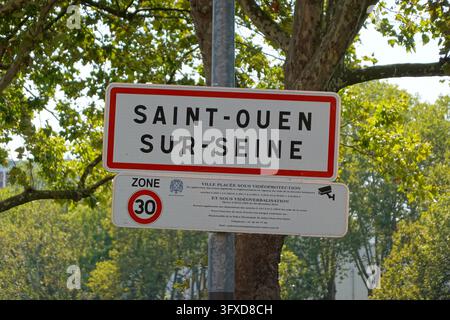 Ortsschild Saint-Ouen-sur-Seine // Saint-Ouen-sur-Seine Stockfoto