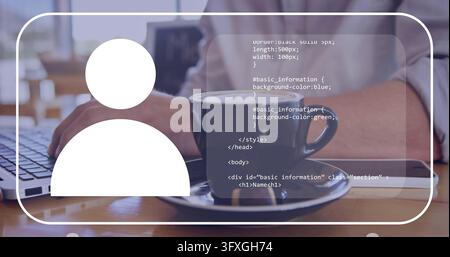 Weißes Avatar-Overlay links auf dem Cafétisch anzeigen, zeigt Code, Laptop, Kaffee, Smartphone. Coworking, Café, Codieren, Tippen, Silhouette, Schreibtisch, gemütlich Stockfoto