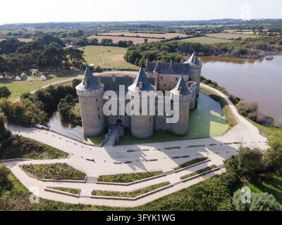 Luftbild des Chateau de Suscinio in Sarzeau in der Bretagne in Frankreich. Stockfoto