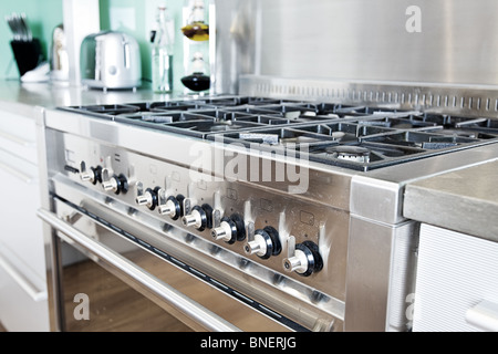 Herd und Backofen Kochfeld in der Küche Stockfoto, Bild: 66276068 - Alamy