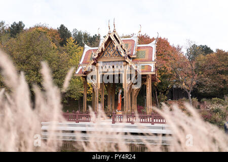 Thai Pagode am Westpark in München, Deutschland Stockfoto ...