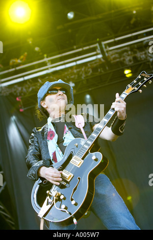 Bild von Edward Moss New York Dolls live im Konzert 2004 Stockfoto