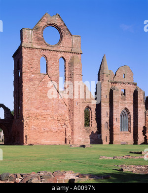 Arbroath Abbey, Angus, Schottland, Großbritannien. Die südlichen Querschiff und das Runde O Fenster Stockfoto