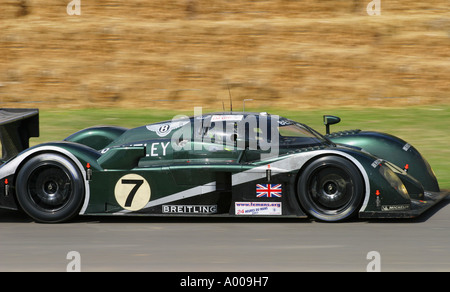 2003 Bentley Speed 8 Le Mans beim Goodwood Festival of Speed, Sussex, UK. Stockfoto