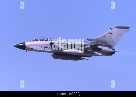 Panavia Tornado IDS Düsenjäger betrieben durch die deutsche Luftwaffe ausgehend von RAF Fairford Stockfoto