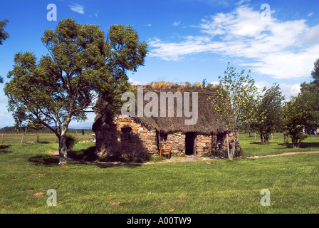 dh alte Leanach Bauernhaus CULLODEN MOOR INVERNESSSHIRE traditionellen schottischen Crofter Hütte bei Culloden Schlachtfeld Stockfoto