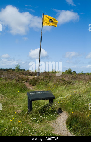 dh Culloden Battlefield CULLODEN MOOR INVERNESSSHIRE Schottische Armee Flagge Clan Munros 37 Fuß Soldaten Schlachtfelder Standort schottland jacobite 1746 Schlacht Stockfoto