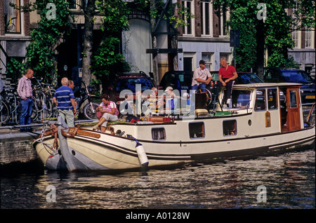 KANAL AMSTERDAM NIEDERLANDE Stockfoto