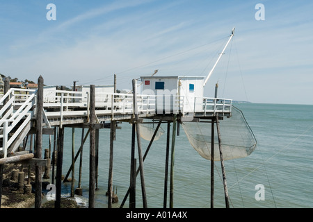 Fischerei Hütten Carrelets auf Pfeilern im La Grande Côte Royan Charente Maritime france Stockfoto