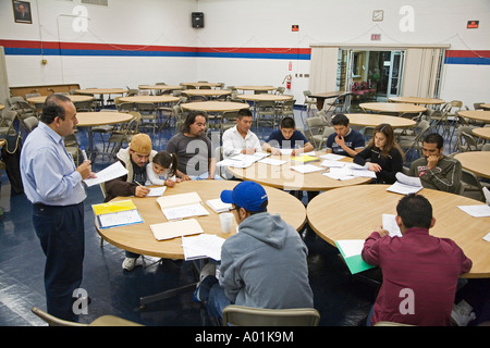 Mexikanische Einwanderer lernen Englisch Stockfoto